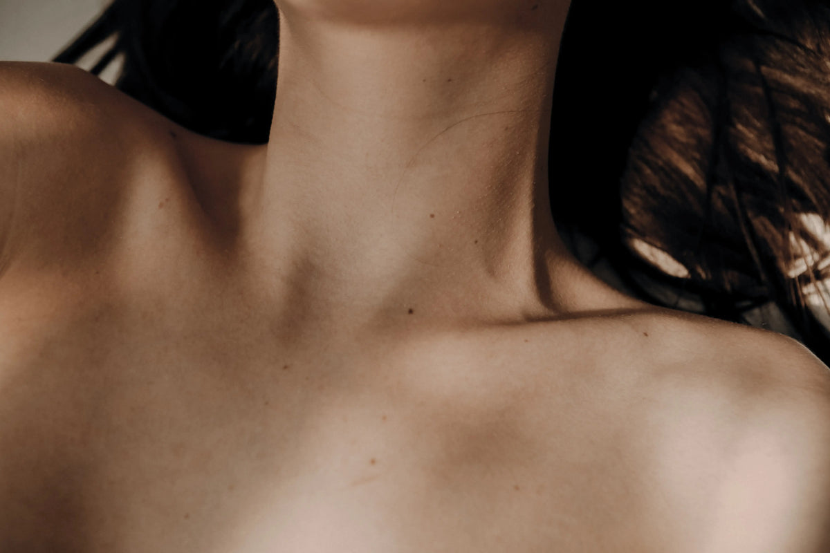 Estrés crónico y salud hormonal femenina: cómo el cortisol afecta a tu piel, ciclo y digestión